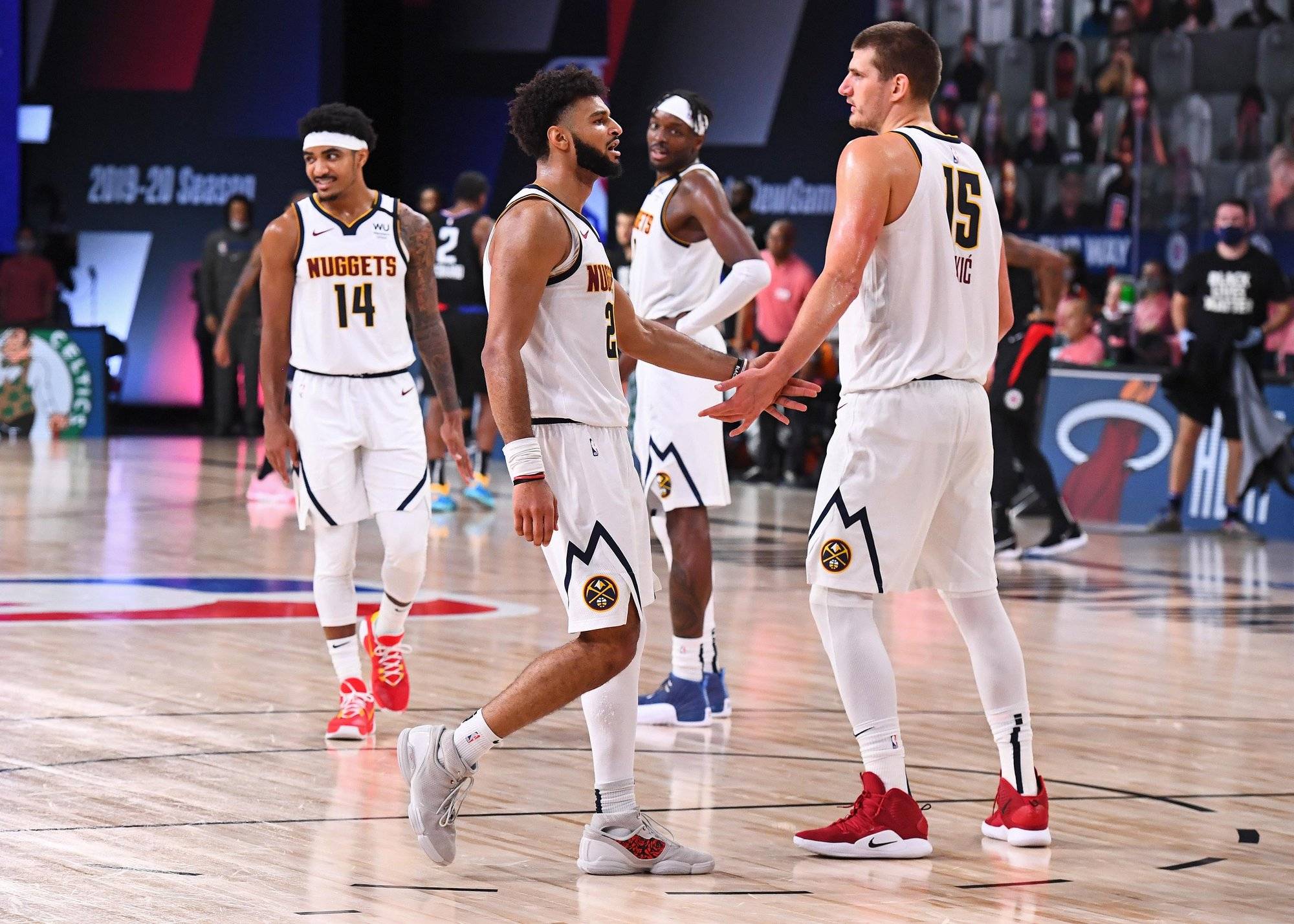 包含明尼苏达森林狼赛后战术微调萨克拉门托国王冲刺阶段再遭质疑，密尔沃基雄鹿围绕欧冠强势反弹都惊呆了的词条JJB